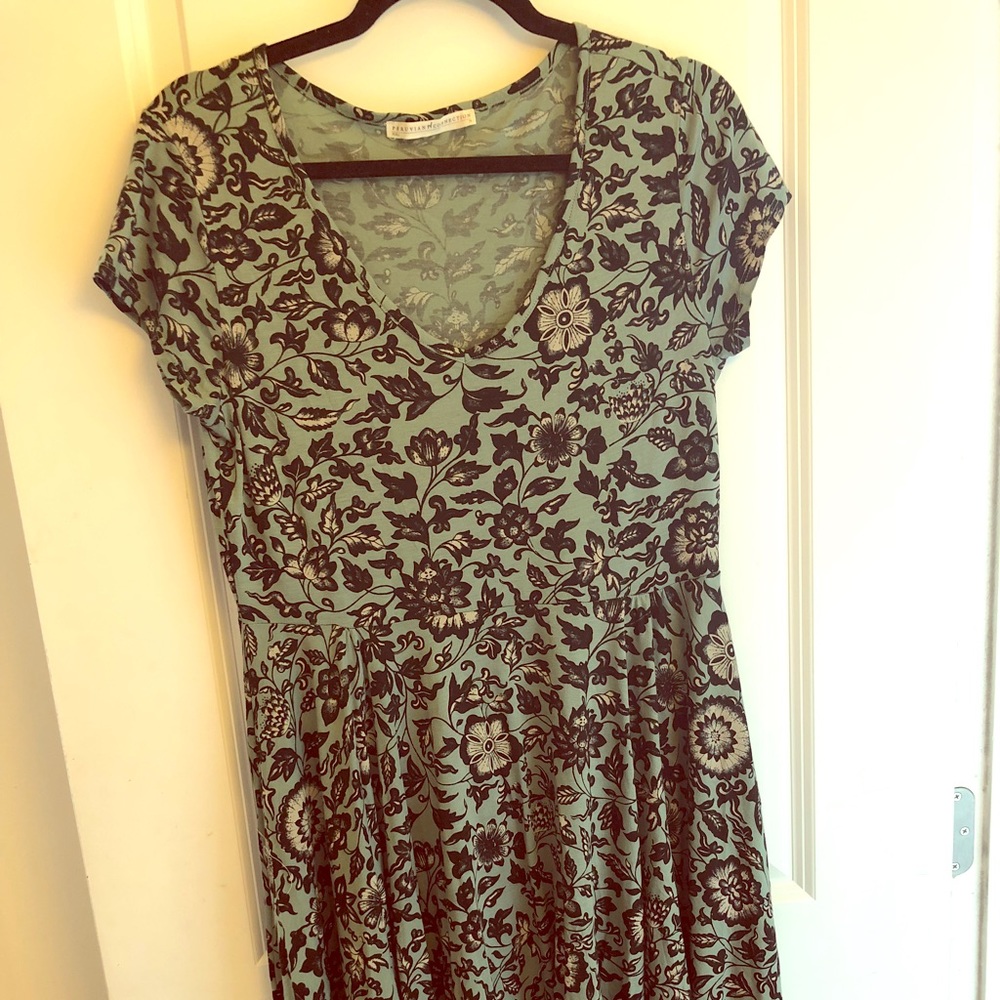 NWOT Cute floral Peruvian connection dress